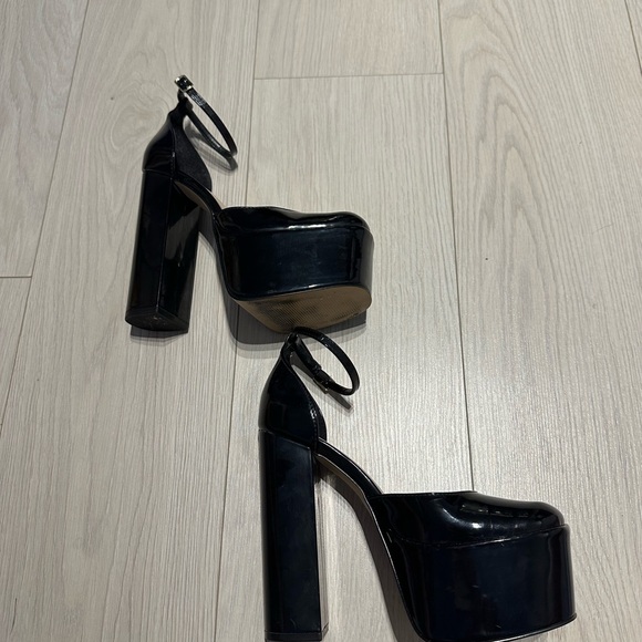 Aldo black heels in size 6.5 - Picture 4 of 4